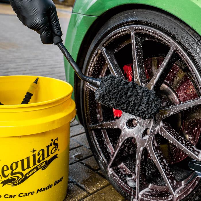 Meguiars Supreme Angled Wheel Brush