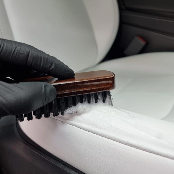 Geist Interior & Leather Cleaning Brush