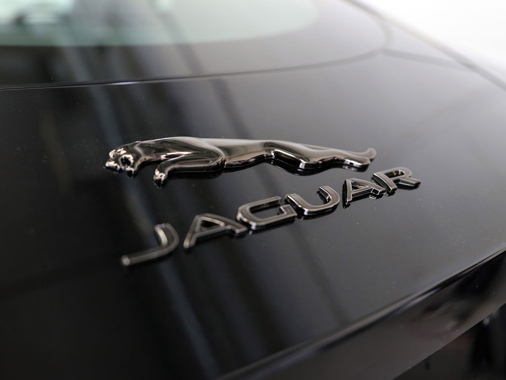 Jaguar F-Type R Coupe – 2-Stage Gloss Enhancement