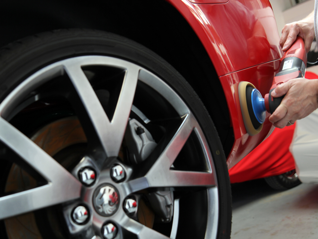 Bathurst-Specification Vauxhall VXR8 Regains Its Sting !