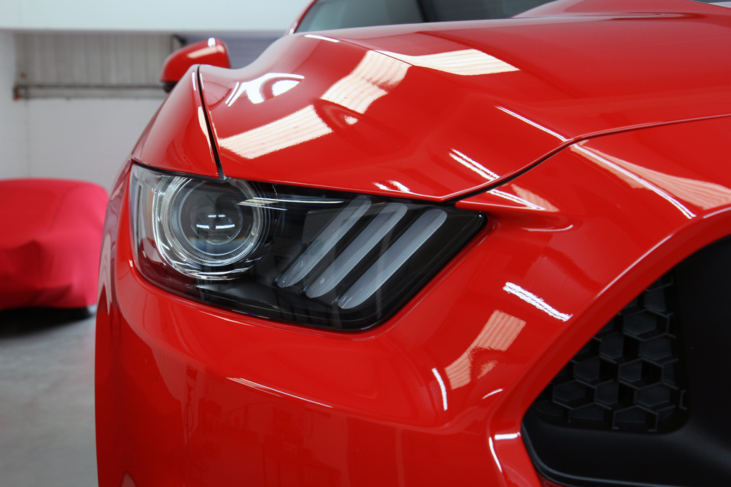 2017 Ford Mustang V8 – Born In Michigan, Protected At Brands Hatch