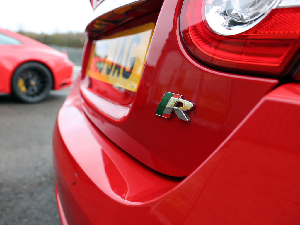 Jaguar XK-R 5.0 V8 Supercharged Coupe - A Big Cat Ready To Prowl