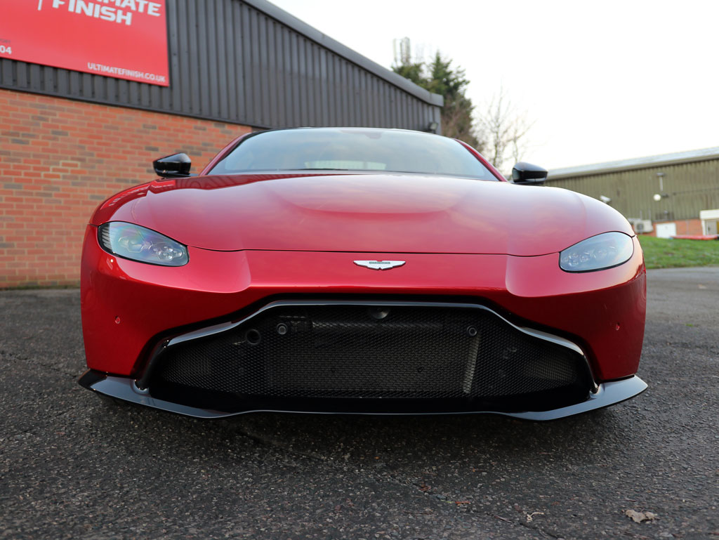 Ex-Demo 2018 Aston Martin Vantage Made ‘Show Room’ Again