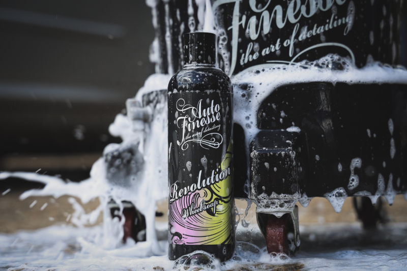 „Auto Finesse Revolution“ ratų muilas