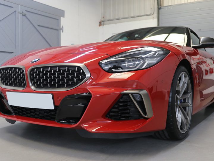 BMW Z4 M40i: Uncovering Paint Damage On A New Car