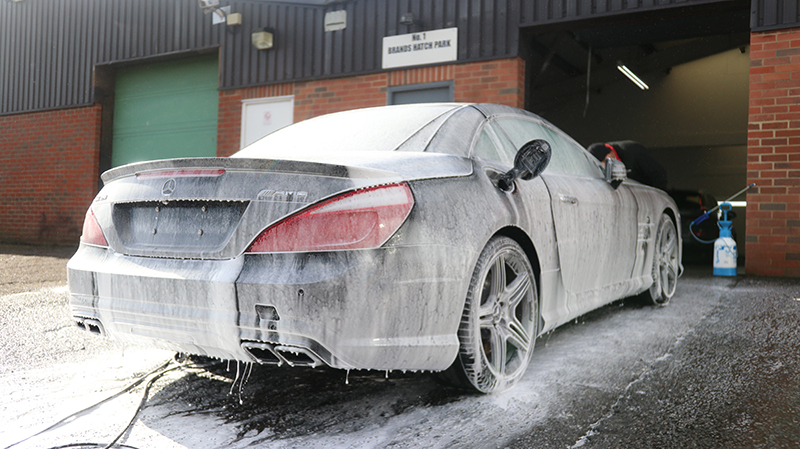 UF Ultimate Snow Foam