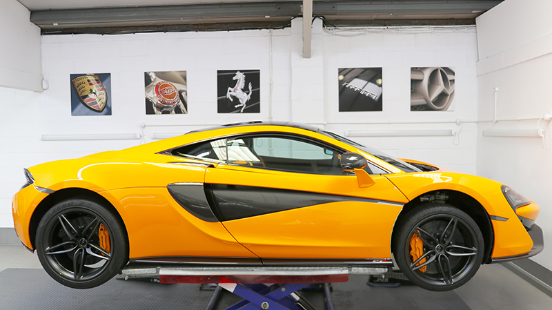 McLaren 570S