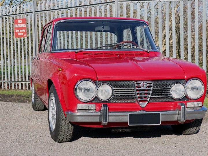 Alfa Romeo Giulia Super 1600S: Autoglym UHD Wax Protection