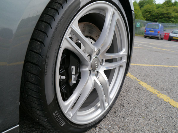 Audi R8 wheels protected with 22PLE VM1 Rim & Metal Coat