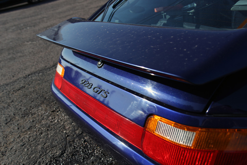 Porsche 928 GTS - Paint Correction Treatment