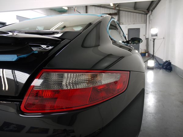 22PLE VX1 Pro Signature Glass Coating protects Porsche 997 Carrera S