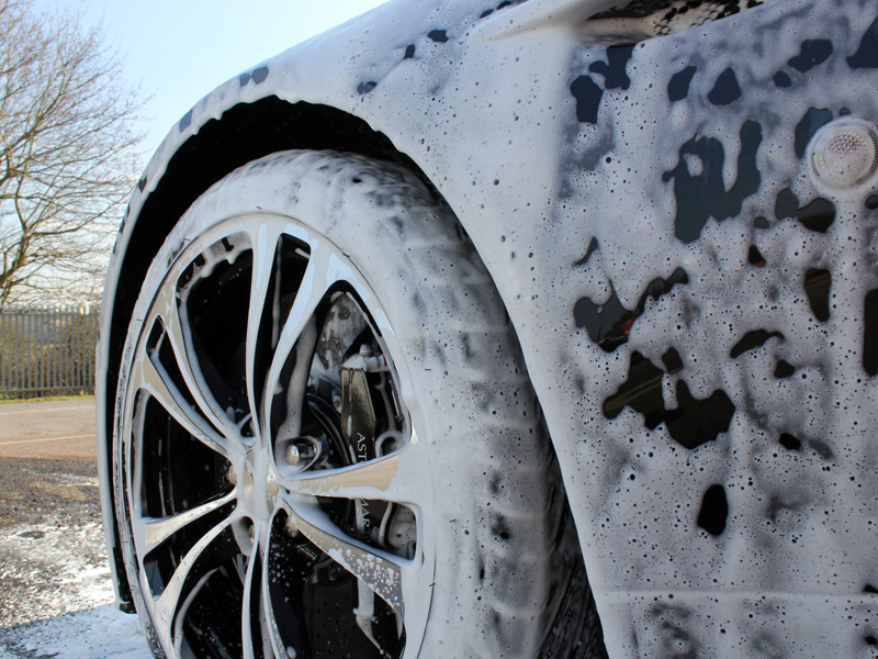 Snow foam