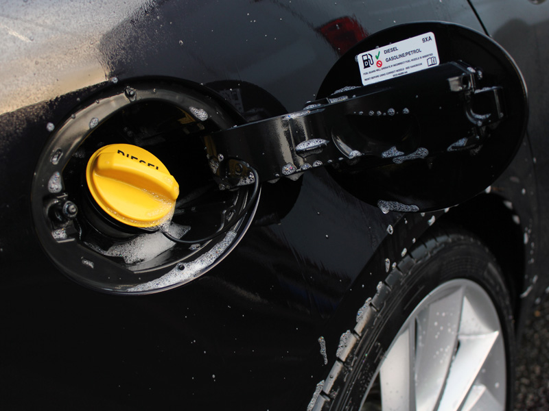 Jaguar XF Sportbrake receives Gloss Enhancement Treatment