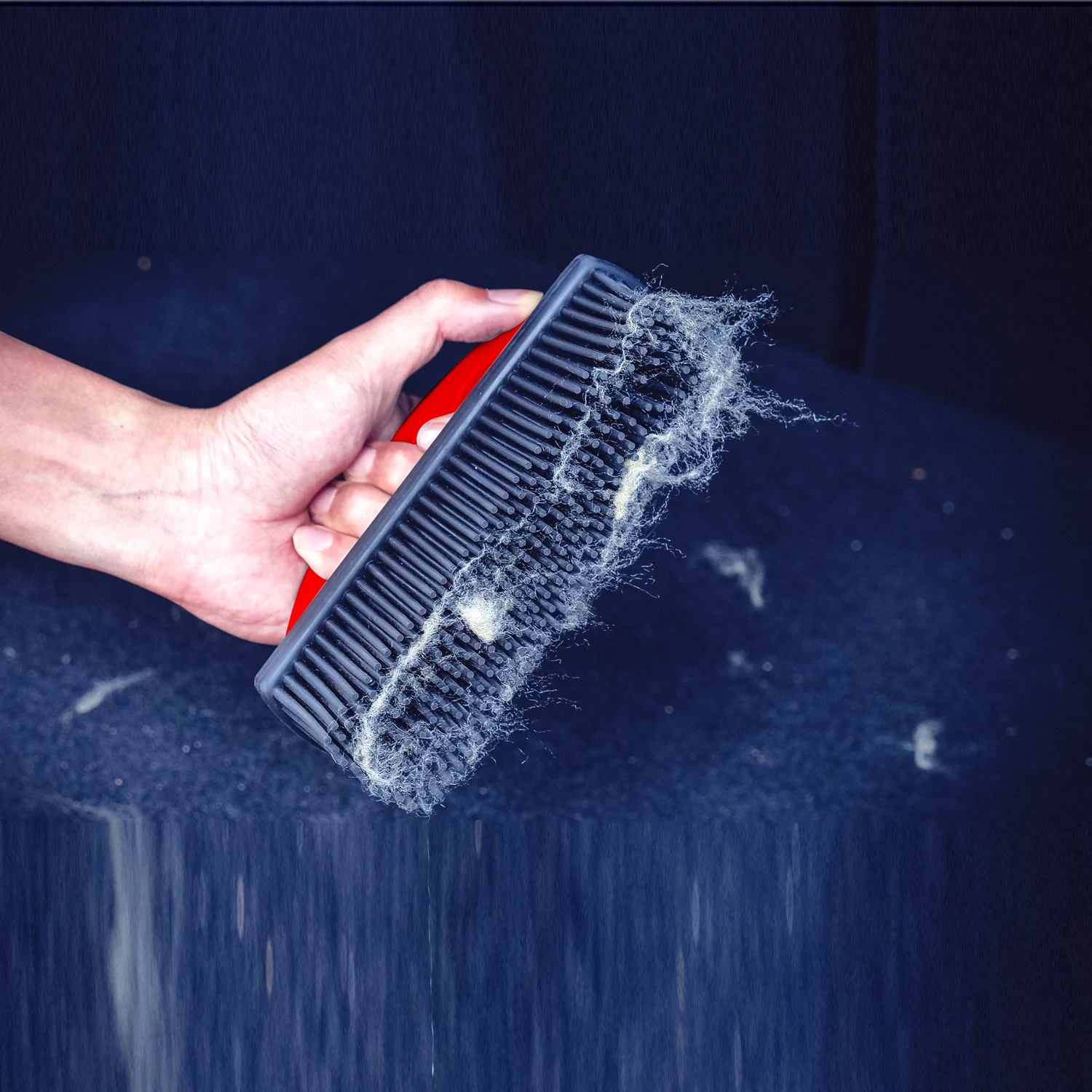 Carpet Lint & Hair Removal Brush - Image 6
