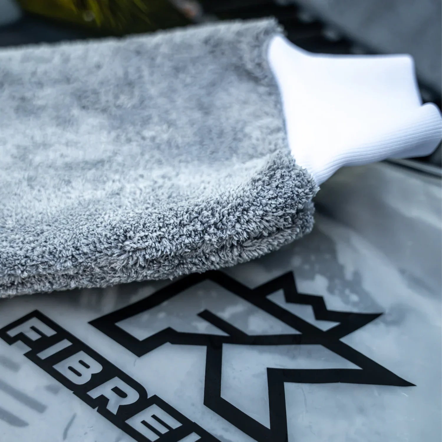 PS Korean Microfibre Mitt - Image 4