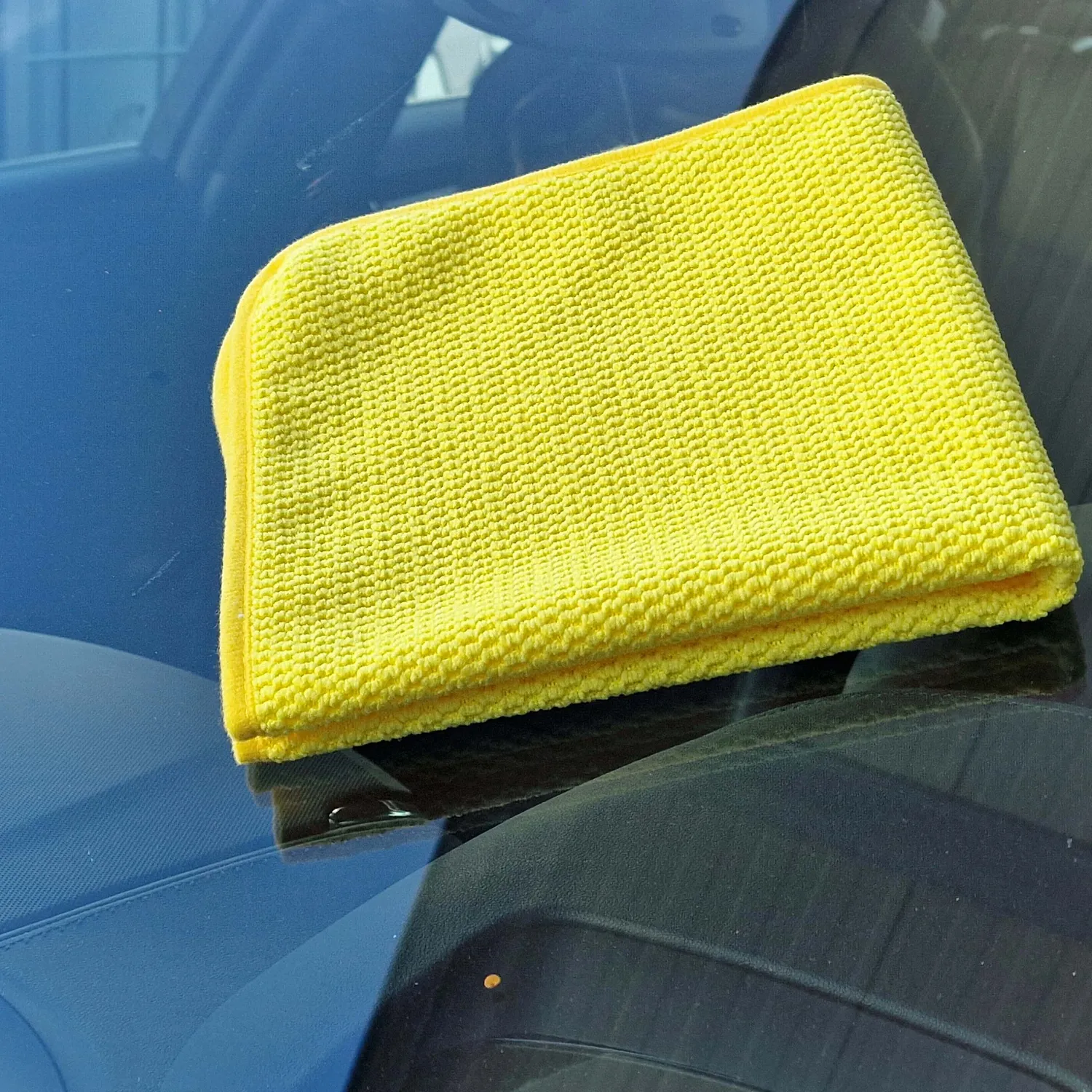 Virtia Deluxe Glass Cleaning Towel - Image 3